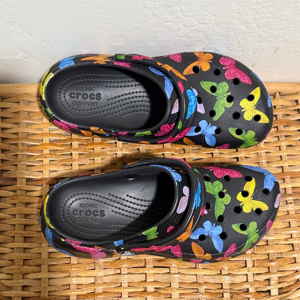 CROCS Black Clogs with Multicolor Floral Print - Picture 3 of 9